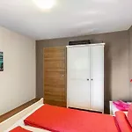 Apartment Schanze 20 *